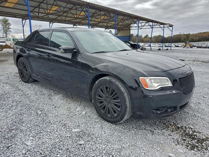 2013 Chrysler 300c Luxury