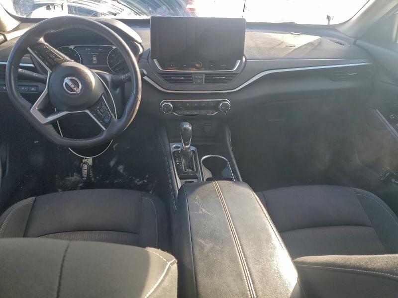 2023 Nissan Altima sv