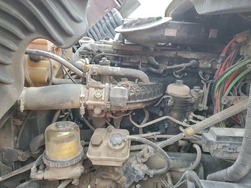 2015 Freigliner 2015 Freightliner Cascadia Semi Truck