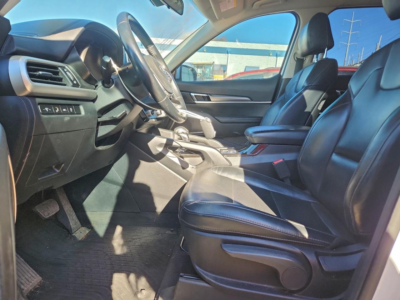 2020 KIA Telluride lx