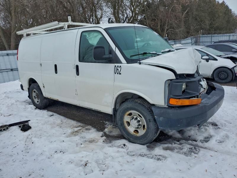 2015 Chevrolet Express G2500