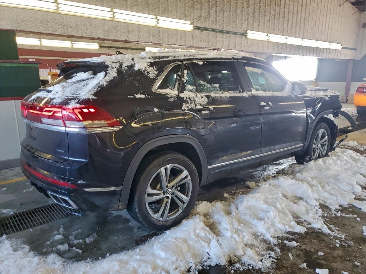 2024 Volkswagen Atlas Cross Sport sel R-line