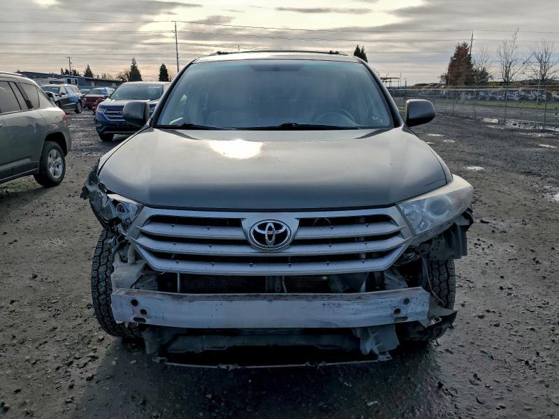 2013 Toyota Highlander se