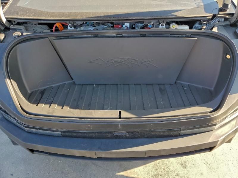 2025 Tesla Cybertruck