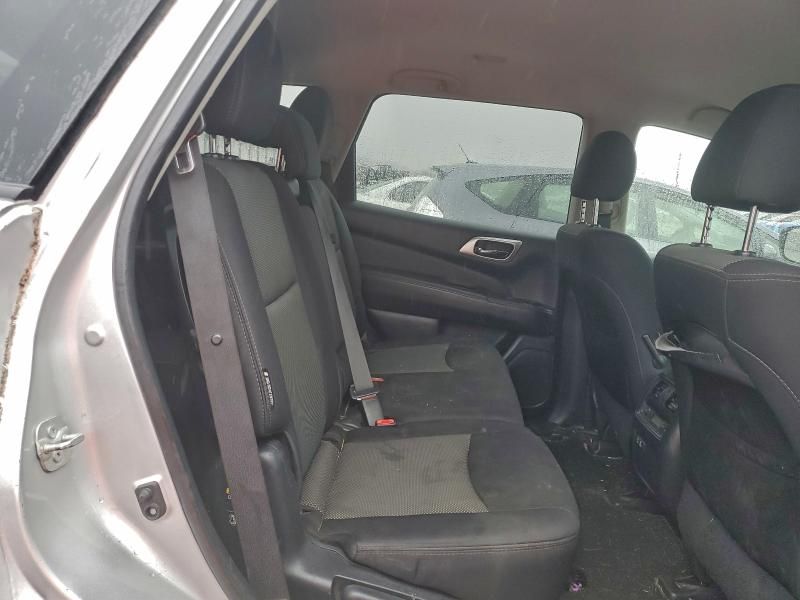 2019 Nissan Pathfinder s