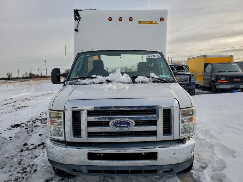 2009 Ford E350 BOX Truck