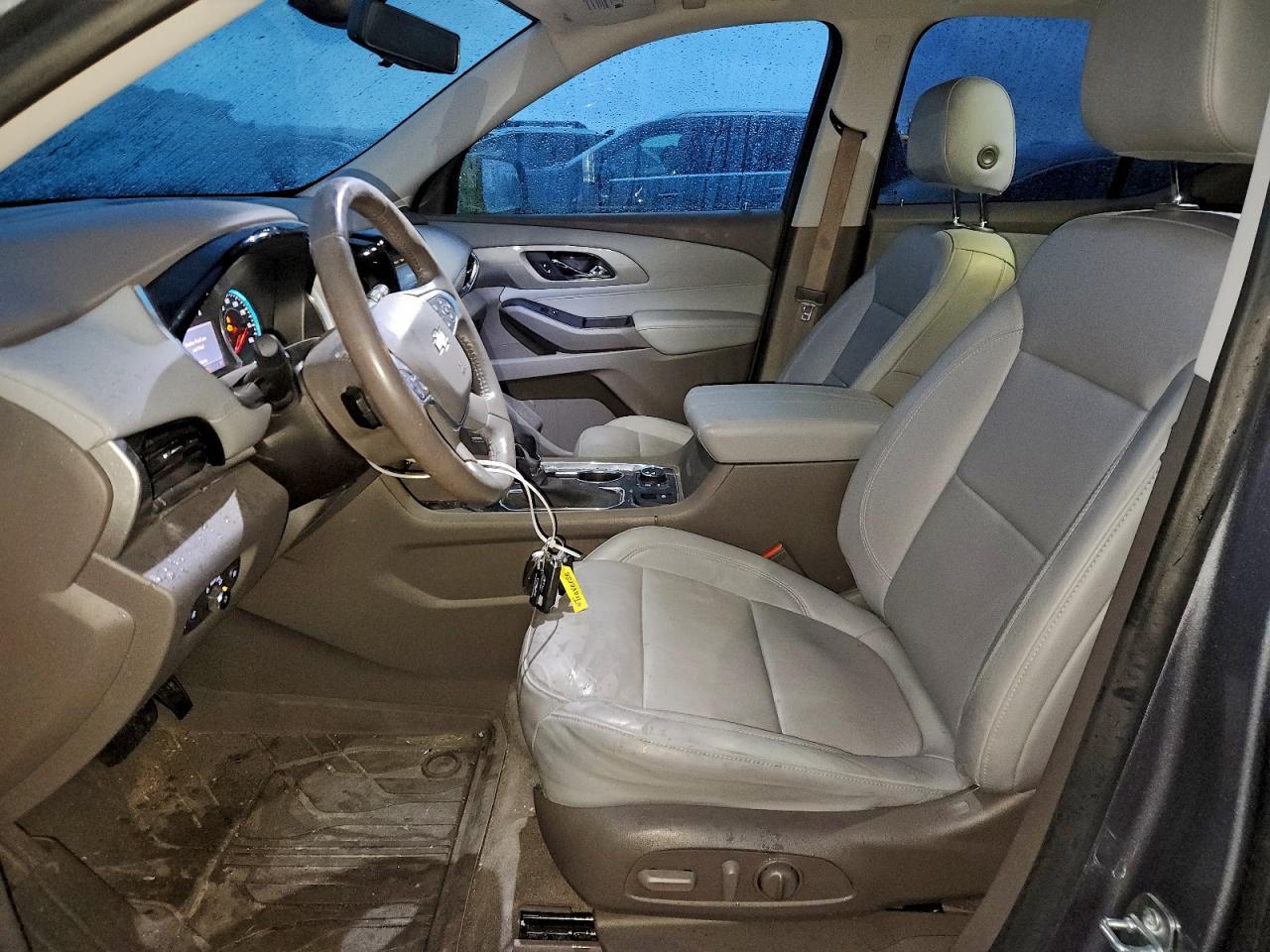 2021 Chevrolet Traverse lt