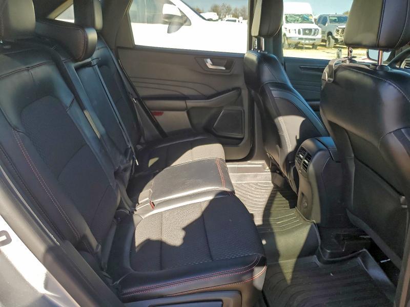 2023 Ford Escape st Line
