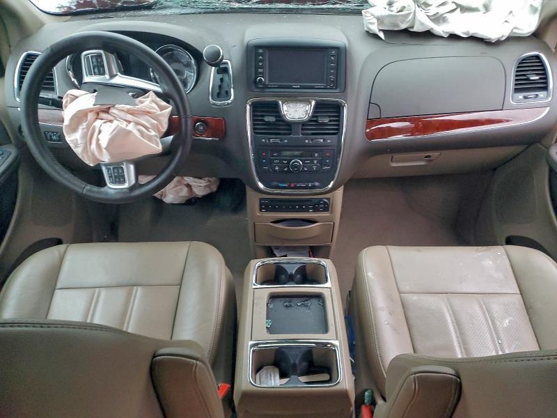 2012 Chrysler Town & Country Touring l