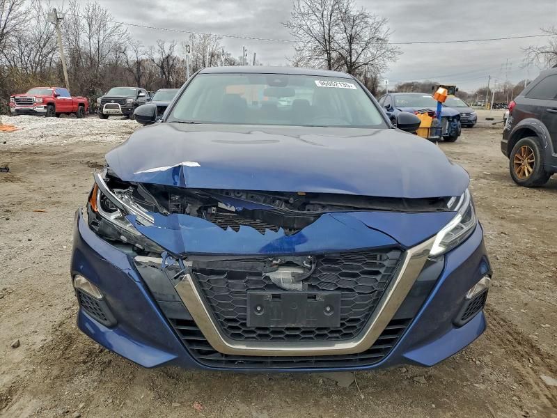 2021 Nissan Altima sr