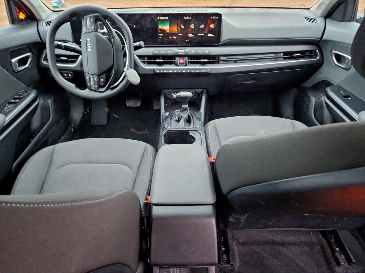 2025 KIA K4 lx