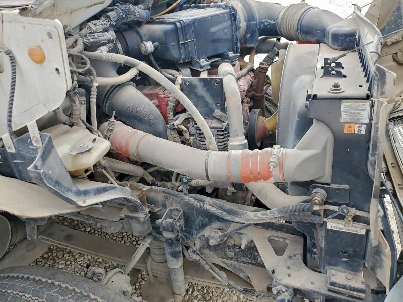 2013 Ford F750 Super Duty