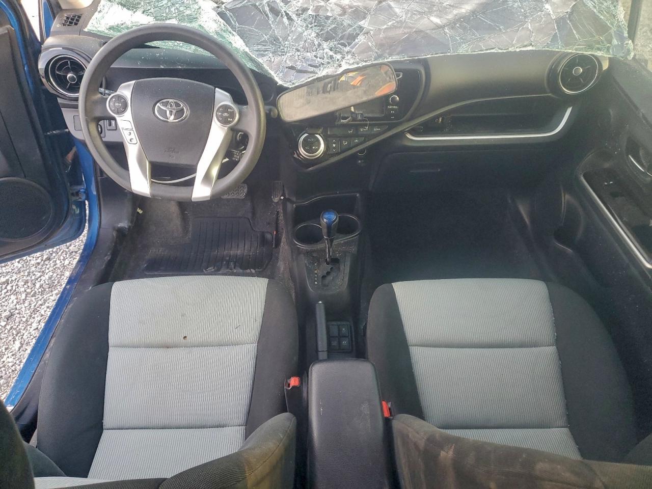 2016 Toyota Prius c