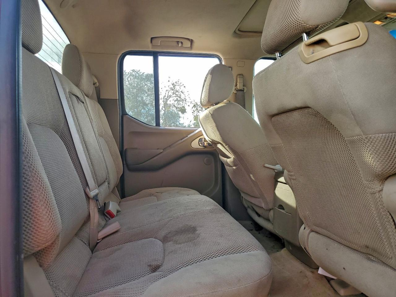 2006 Nissan Frontier se
