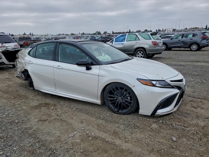 2021 Toyota Camry xse