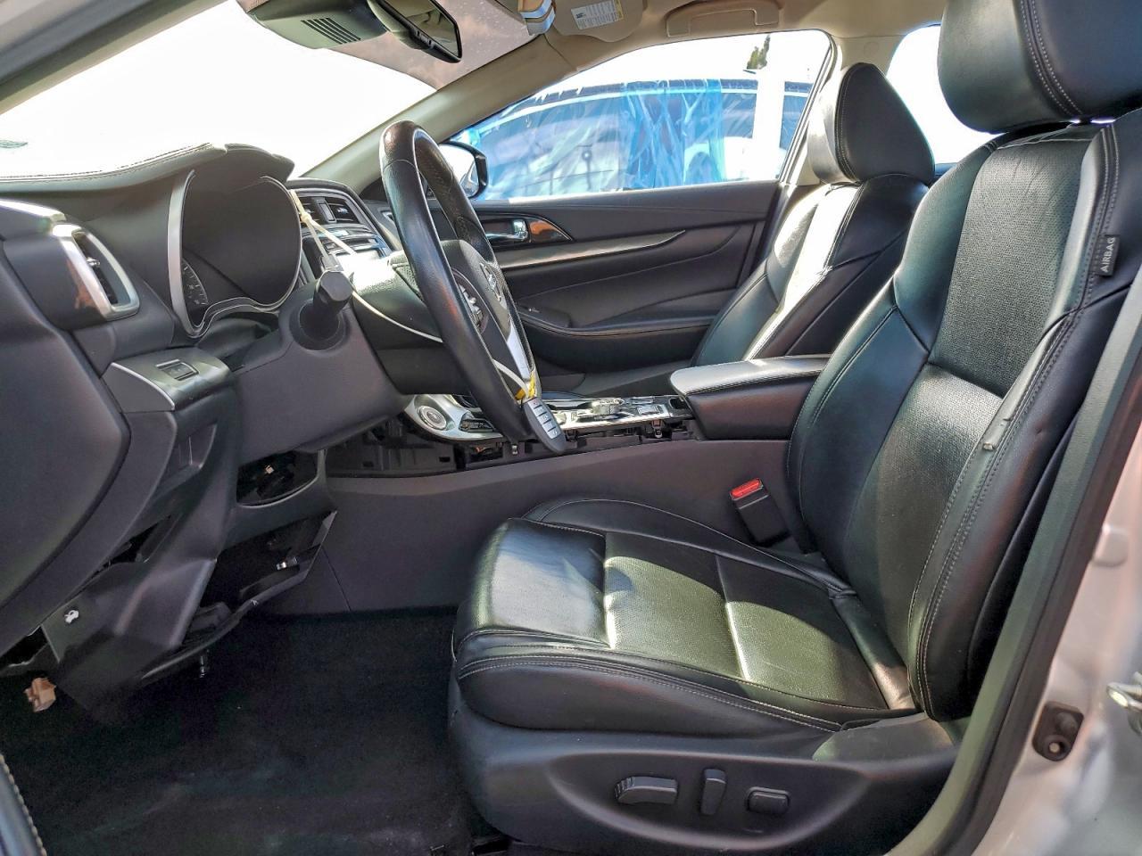 2020 Nissan Maxima sv