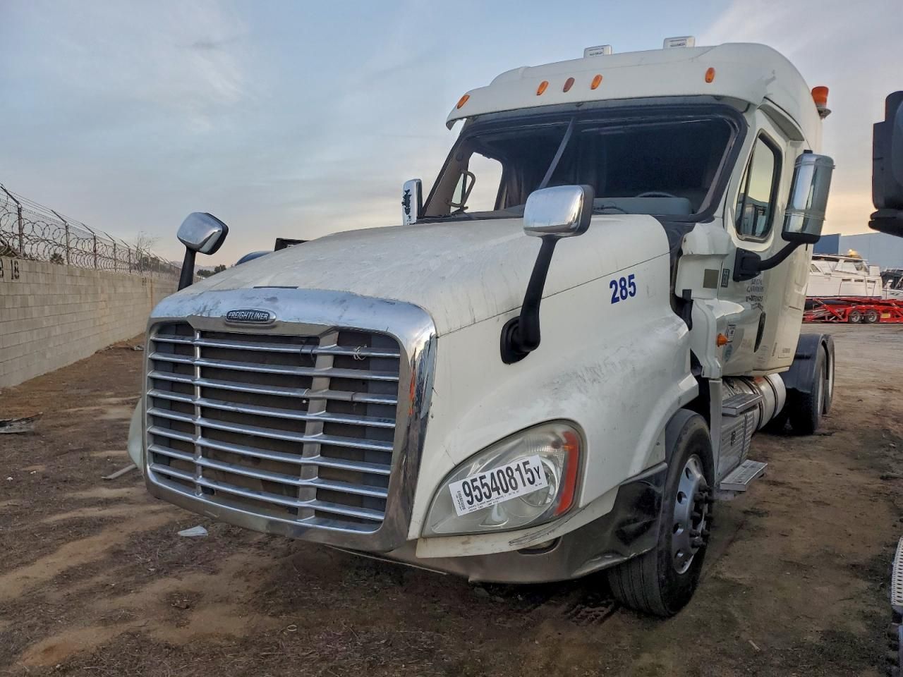 2013 Freightliner Cascadia 1