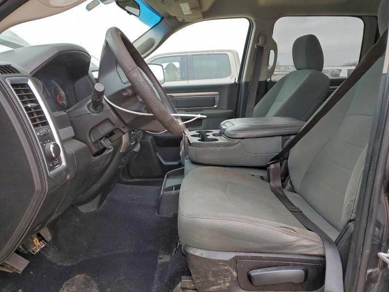 2020 Dodge Ram 1500 Classic slt