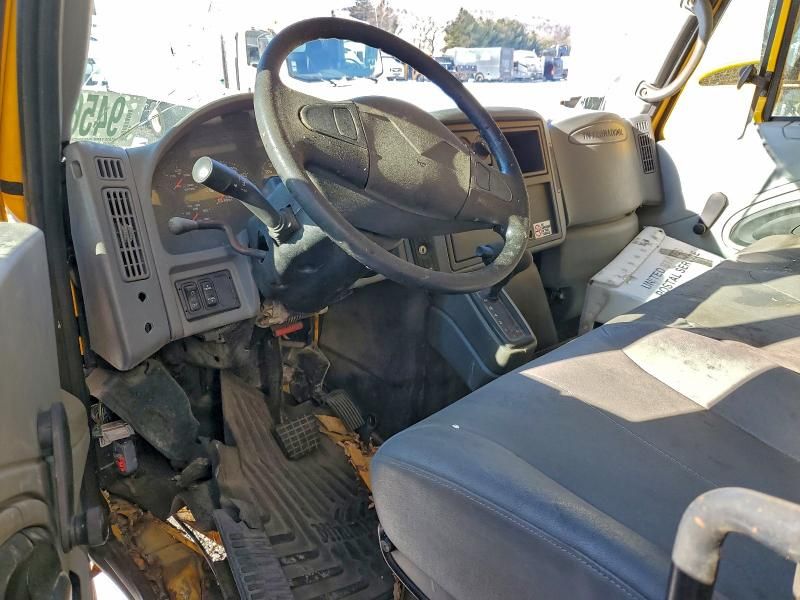 2006 International 4300 BOX Truck