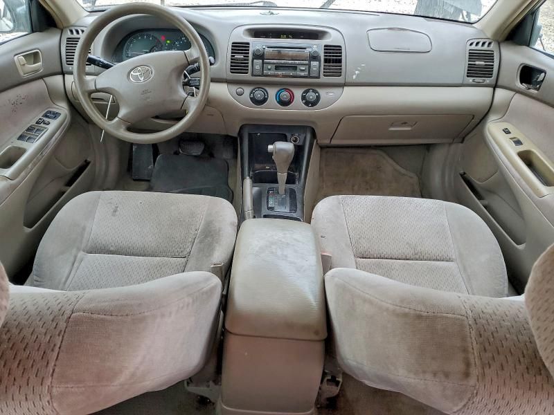2003 Toyota Camry le