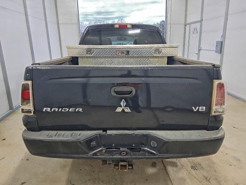 2006 Mitsubishi Raider XLS