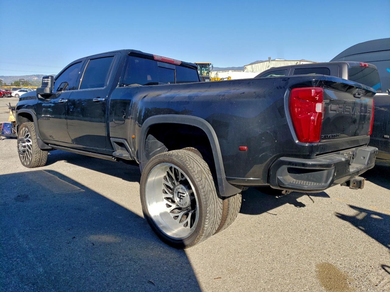2020 Chevrolet Silverado K3500 ltz