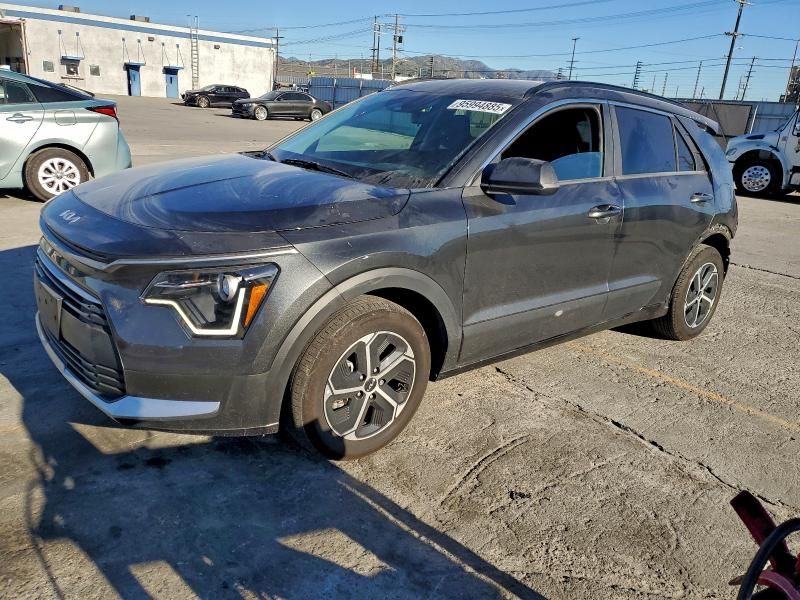 2025 KIA Niro lx