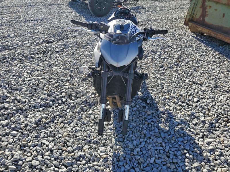 2024 Triumph Street Triple 765 r
