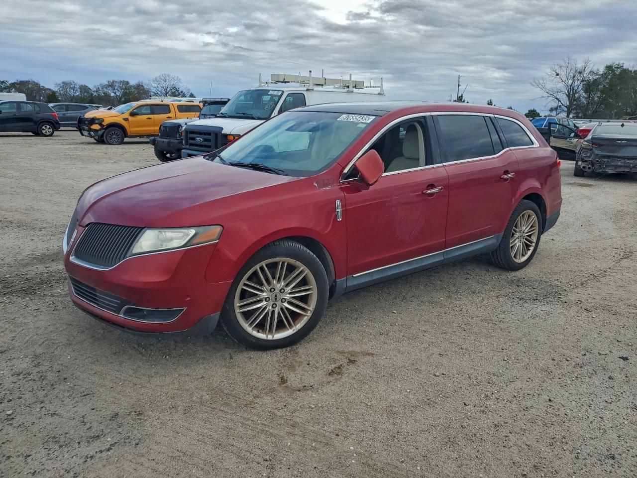 2013 Lincoln MKT