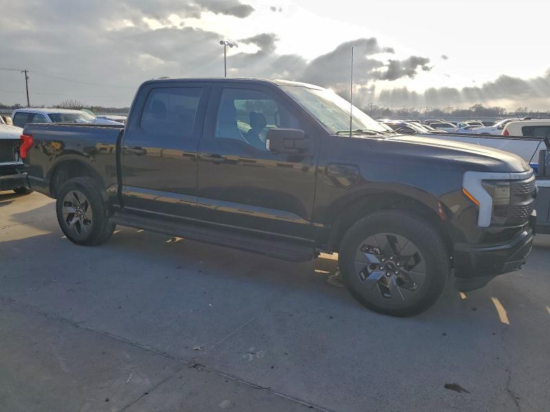 2023 Ford F150 Lightning pro