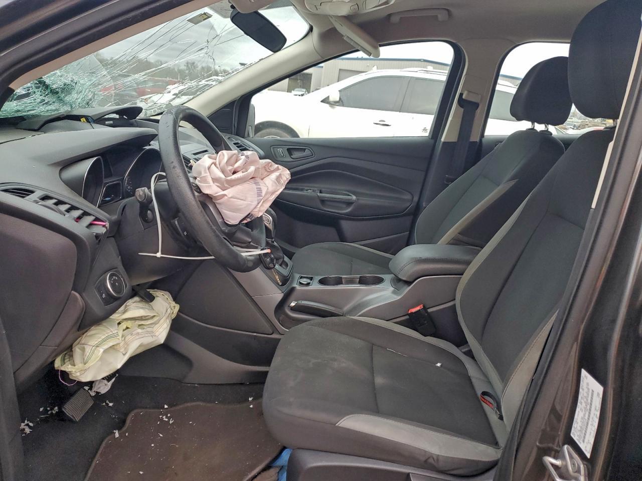 2016 Ford Escape s