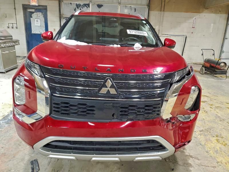 2023 Mitsubishi Outlander sel