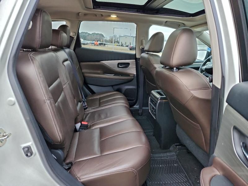 2015 Nissan Murano s