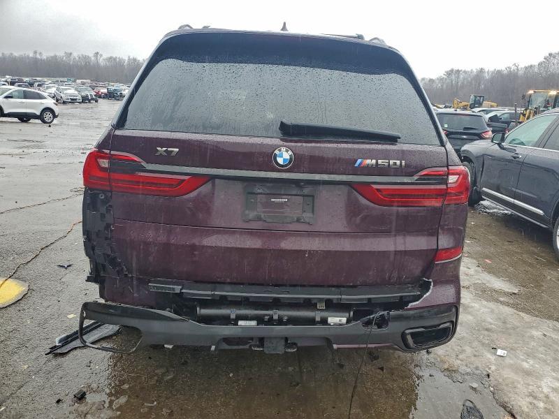 2021 BMW X7 M50i