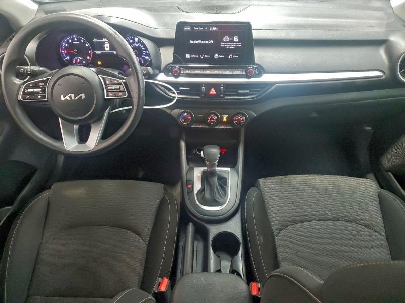 2024 KIA Forte lx