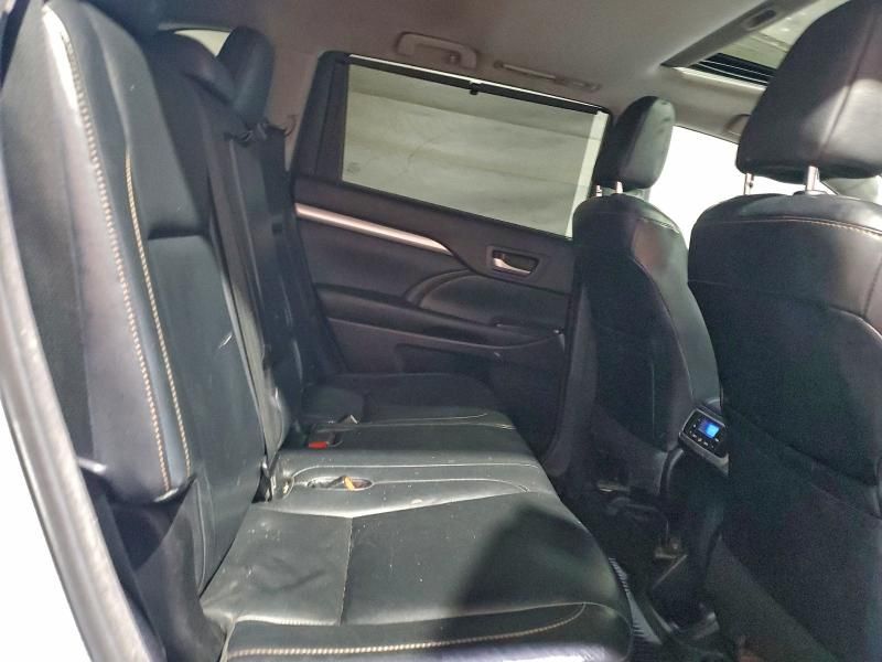 2016 Toyota Highlander xle