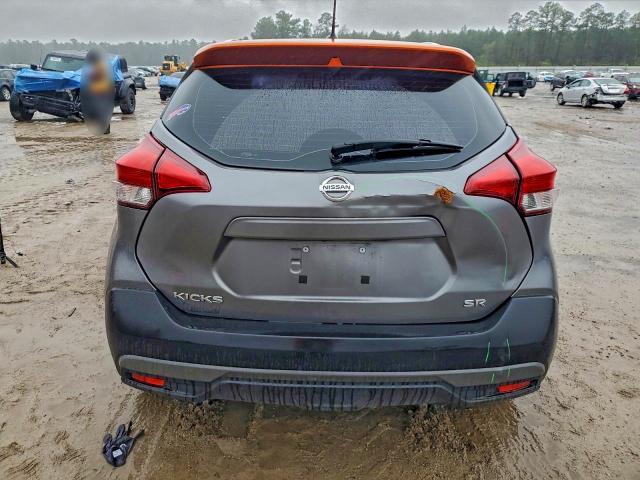 2019 Nissan Kicks s