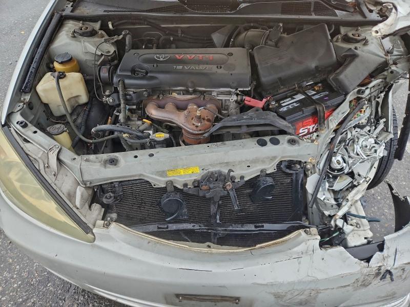 2003 Toyota Camry le