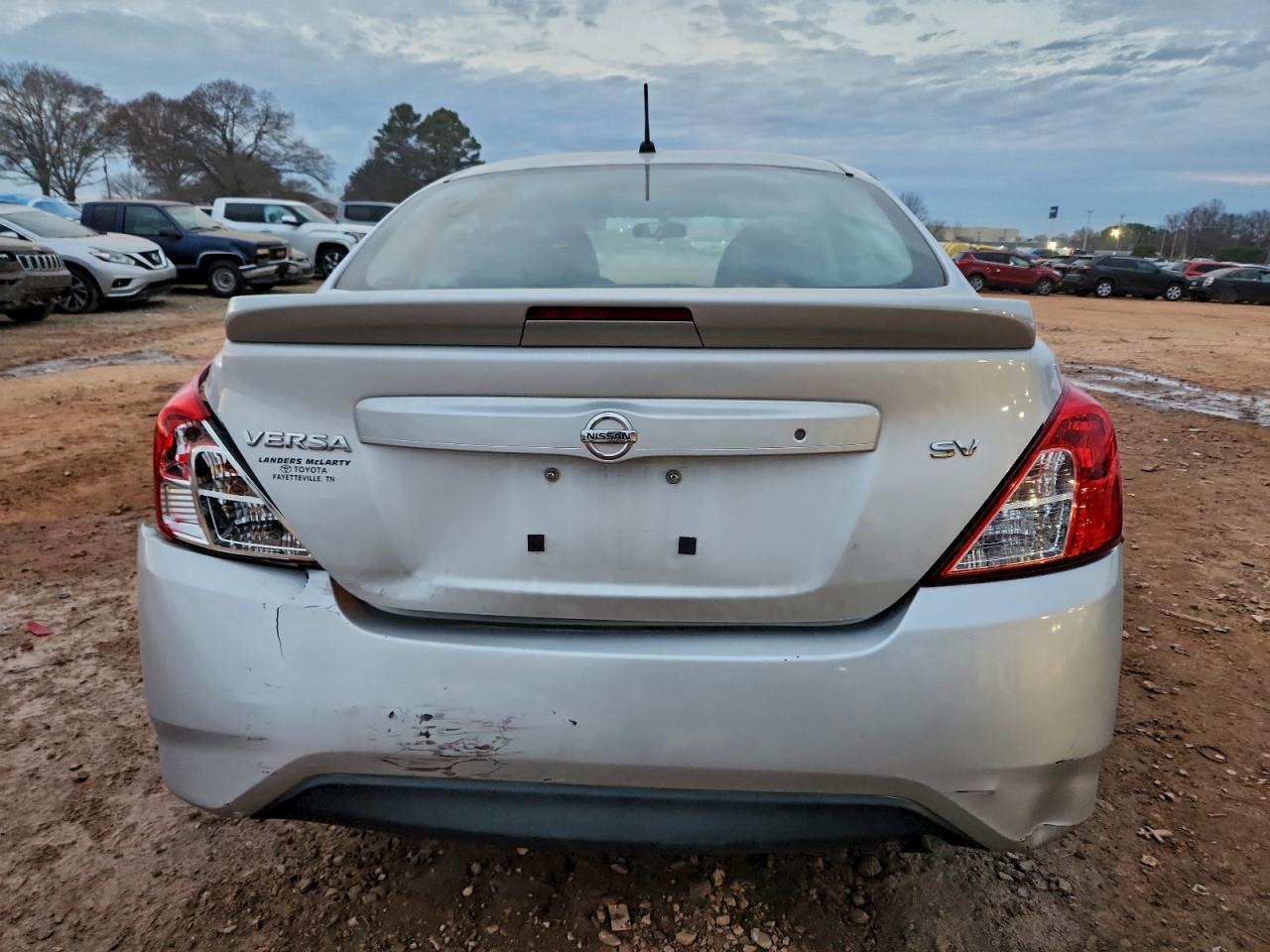 2018 Nissan Versa s