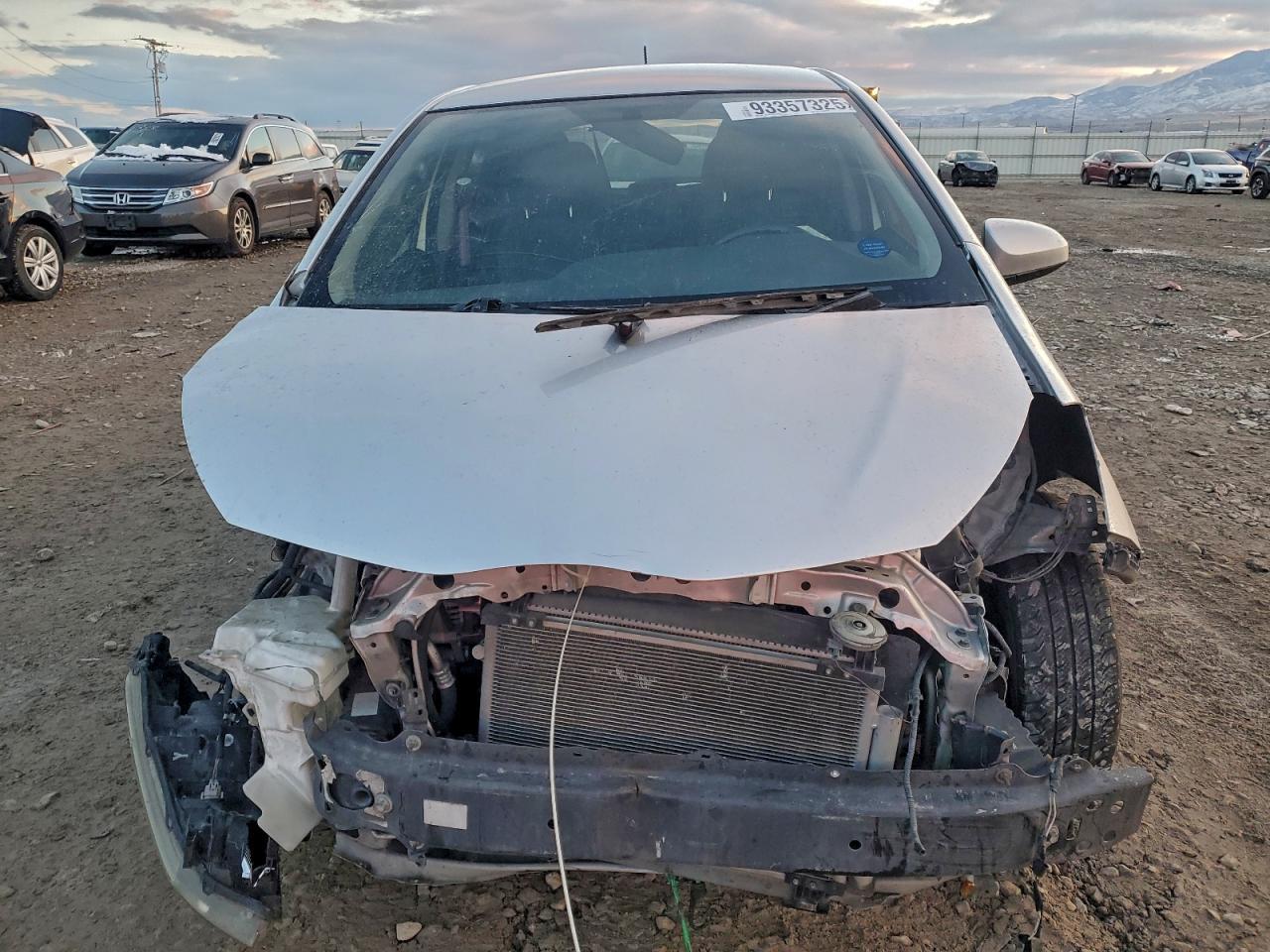 2016 Toyota Yaris l