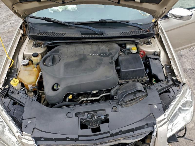 2013 Chrysler 200 Limited