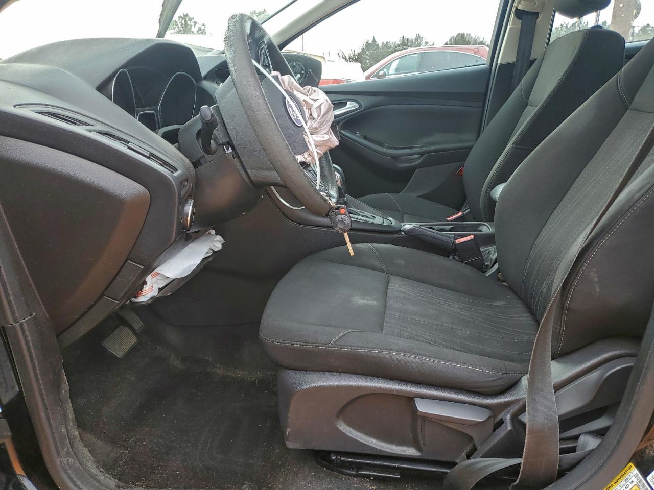 2018 Ford Focus se
