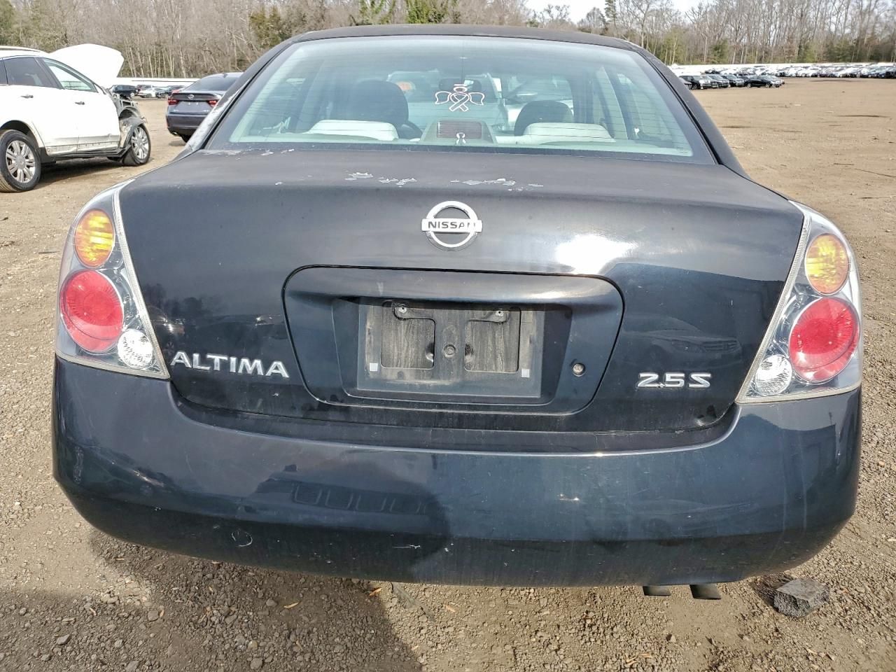 2002 Nissan Altima Base
