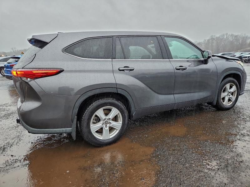 2022 Toyota Highlander l