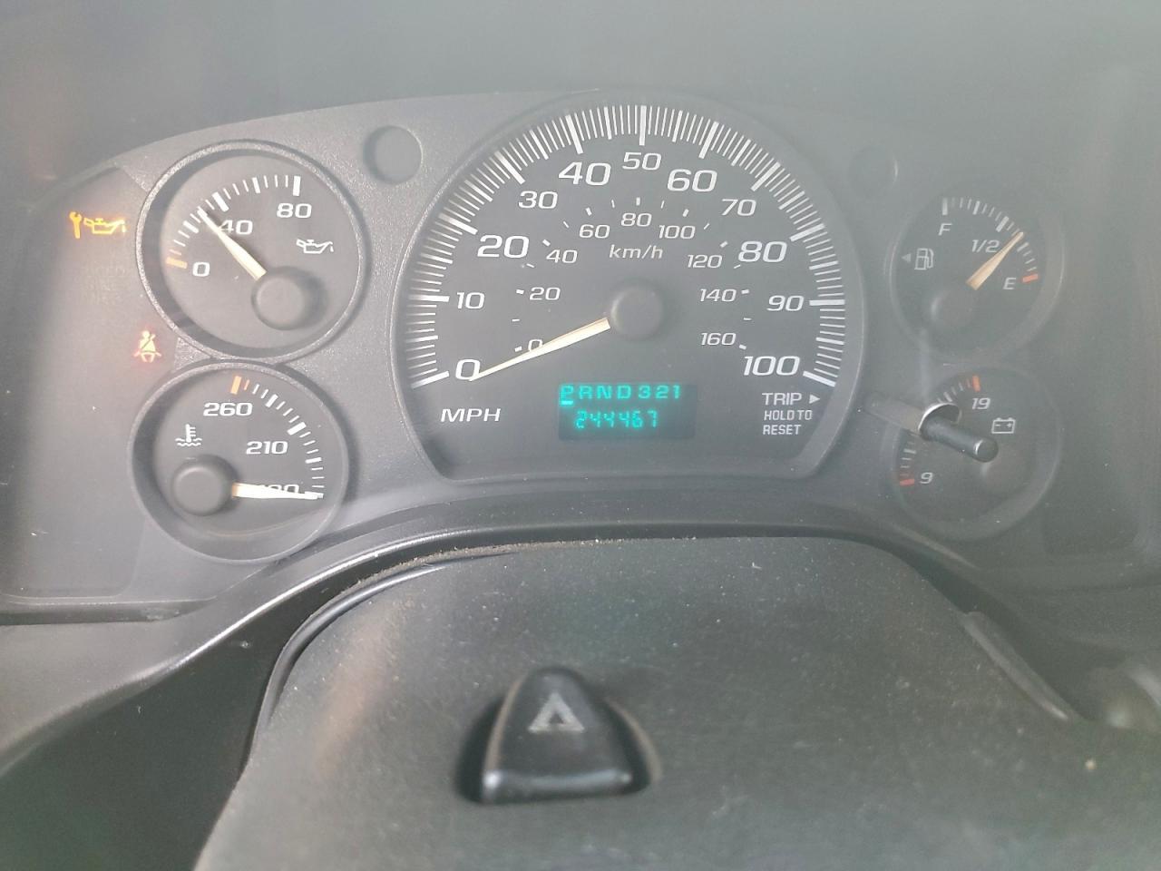 2005 GMC Savana CG Van 3500 4