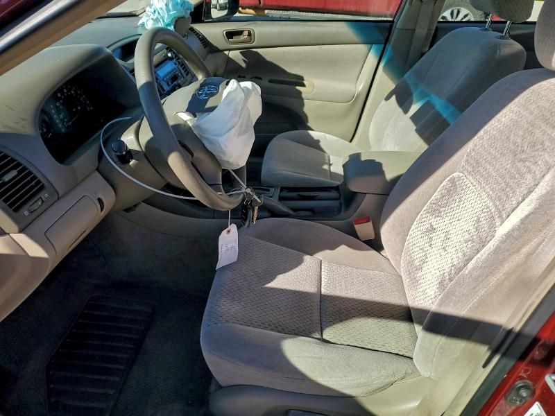 2003 Toyota Camry le