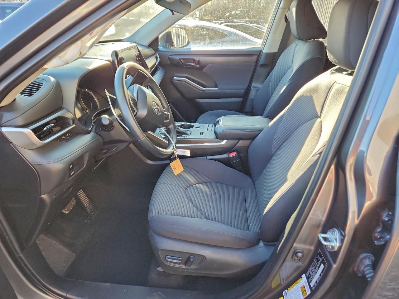 2022 Toyota Highlander Hybrid le