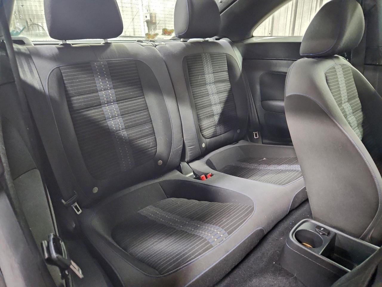 2012 Volkswagen Beetle Turbo