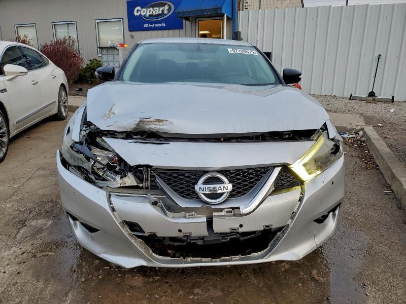 2017 Nissan Maxima 3.5 sr