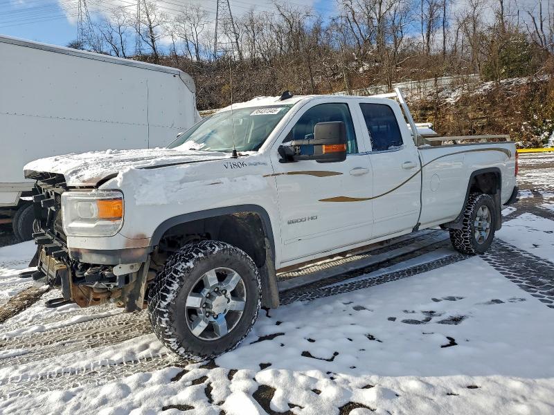 2018 GMC Sierra K2500 sle
